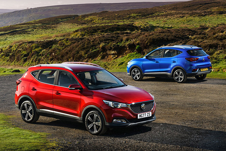 Mẫu xe MG ZS nằm ở phân khúc SUV đô thị cỡ B, cạnh tranh với Hyundai Kona, Ford EcoSport và Honda HR-V tại Việt Nam. Còn "người anh em" MG HS nằm ở phân khúc Crossover cỡ C, cạnh tranh với Hyundai Tucson, Mazda CX-5 và Honda CR-V tại Việt Nam.