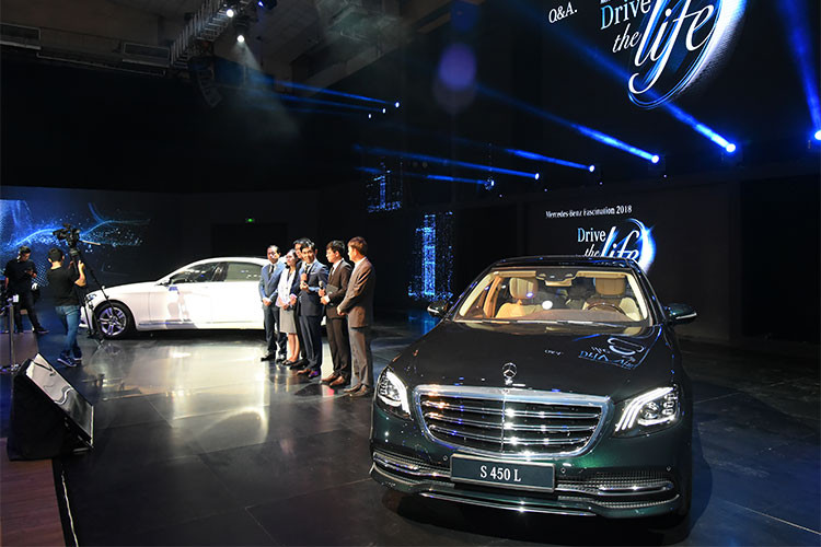 Số xe này là các model tới từ 7 dòng xe khác nhau gồm CLA, C, E, S, GLC, GLE và GLE Coupe, được phân thành 4 nhóm sản phẩm quan trọng của hãng bao gồm Xe dành cho giới trẻ (NGCC), Xe sang trọng (Luxury), Xe thể thao đa dụng (SUV) và Xe siêu sang (Ultra-Luxury).