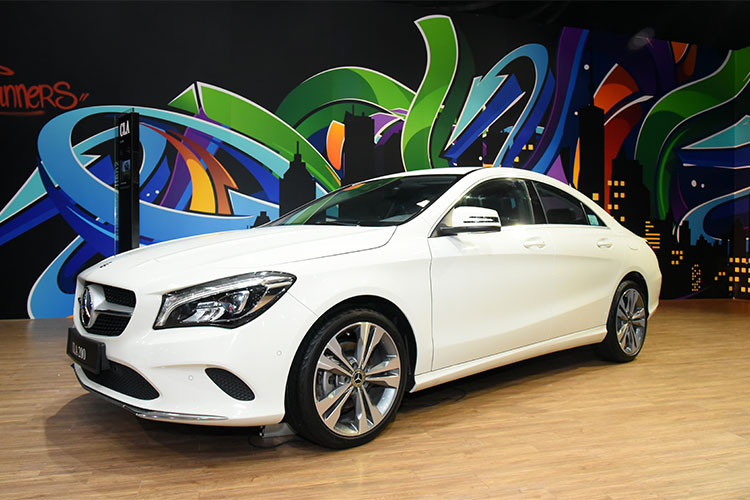 Ngoài ra, tại đây còn có một khu vực tương tác Kỹ thuật số giúp cho các khách hàng lưu giữ khoảnh khắc đáng nhớ với công nghệ ảnh động wide-view. Họ cũng có thể thỏa sức sáng tạo để vẽ tranh trên bức tường Graffiti với các đạo cụ chuẩn bị sẵn tại khu vực xe dành cho giới trẻ. 