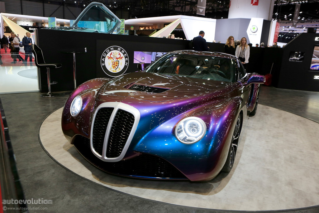 Tại triển lãm Geneva Motor Show 2018, hãng độ Eadon Green mang đến hai sản phẩm độ có một không hai bao gồm Black Cullin dựa trên Rolls-Royce Wraith và Zeclat dựa trên Chevrolet Corvette Grand Sport.