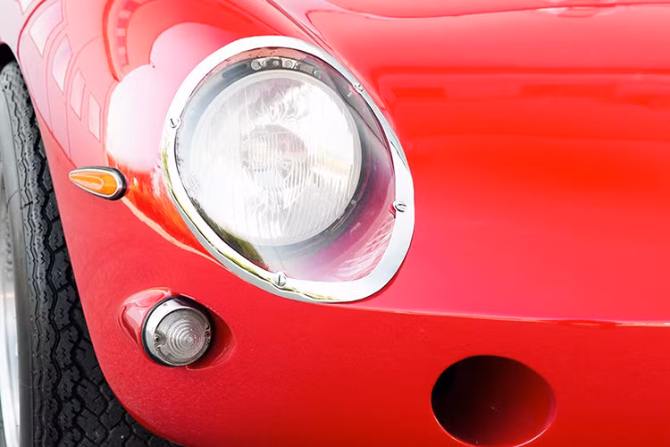 Nhiều người yêu xe mong muốn cỗ máy "siêu hiếm" này sẽ được thưởng thức ảnh mặt trời và phô diễn tốc độ chứ không nằm ủ rũ trong một góc bảo tàng cá nhân.