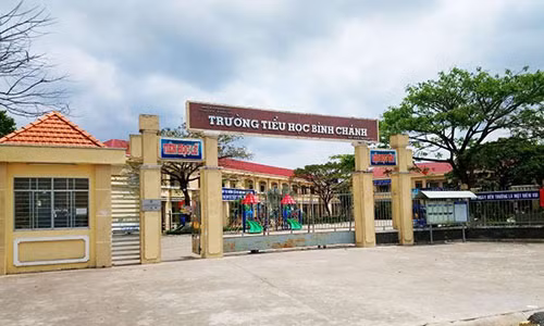 Trường Tiểu học Bình Chánh nơi xảy ra vụ việc đáng buồn vừa qua. Ảnh: Báo Long An
