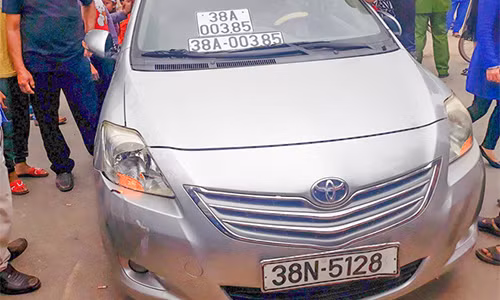 Chiếc xe gây tai nạn. Ảnh: Hoàng Dương.