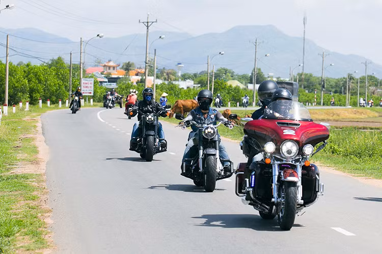 Theo các thành viên của CLB H-D TP HCM, lần ra mắt này có ý nghĩa đặc biệt quan trọng; "Chúng tôi luôn mong muốn được giao lưu với các hội, nhóm, Clb môtô, bạn bè trên cả nước cũng như quốc tế để học hỏi kinh nghiệm cũng như tham gia các hoạt động xã hội có ý nghĩa. Bên cạnh đó, H-D TP HCM cũng muốn góp một phần nhỏ làm phong phú hơn phong trào môtô thể thao lành mạnh, an toàn và có trách nhiệm”.