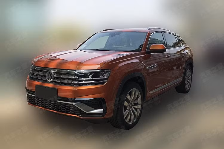 Tại triển lãm Ô tô New York 2018 diễn ra cách đây khoảng 1 năm, hãng Volkswagen đã vén màn một mẫu concept hoàn toàn mới mang tên Atlas Cross Sport với kiểu dáng SUV lai Coupe. Dự kiến ở triển lãm Ô tô Thượng Hải 2019, phiên bản thương mại của mẫu xe này sẽ chính thức trình làng dưới cái tên Volkswagen Teramont Coupe 2019 mới.