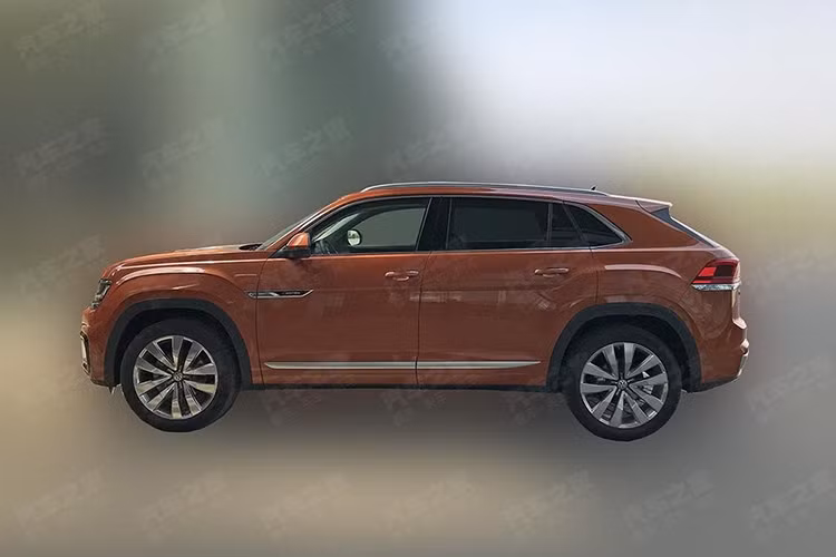 Teramont là tên gọi riêng của mẫu SUV Volkswagen Atlas tại thị trường Trung Quốc. Trước thềm triển lãm Ô tô Thượng Hải 2019, những hình ảnh đầu tiên của Volkswagen Teramont Coupe 2019 đã bất ngờ bị rò rỉ. 