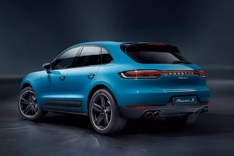 Kết hợp với hộp số ly hợp kép 7 cấp, động cơ này giúp xe tăng tốc 0-100 km/h trong 6,1 giây trước khi đạt tốc độ tối đa 228 km/h. Trong khi đó, bản cao hơn Porsche Macan S 2019 sở hữu động cơ V6 3.0L kết hợp bộ tăng áp ống dẫn kép đặt giữa. Với sự đổi mới, động cơ này cho ra công suất 354 mã lực và mô-men xoắn 480 Nm.