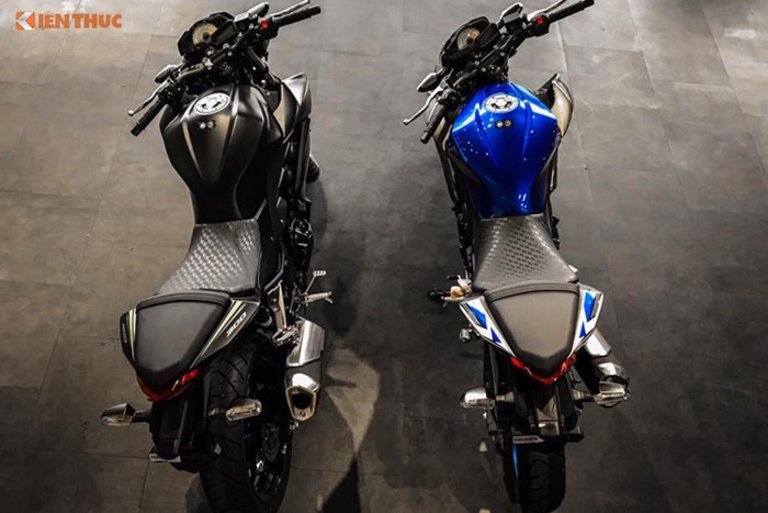 Được xây dựng dựa trên mẫu xe thể thao Ninja 300, sức mạnh của Z300 ABS đến từ khối động cơ 2 xy-lanh song song, DOHC, với dung tích 296 phân khối, được làm mát bằng chất lỏng, sản sinh công suất đầu ra tối đa 39 mã lực tại 11.000 vòng/phút và mô-men xoắn cực đại là 27 Nm tại 10.000 vòng/phút kết hợp cùng hộp số 6 cấp độ.