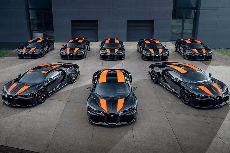 Đầu tiên là việc Pagani vẫn đang loay hoay tạo ra các biến thể của Huayra và cách chơi xe của Hoàng Kim Khánh là đã có xe về Việt Nam sẽ không chốt mua. Vì thế, thương hiệu Bugatti nhiều khả năng sẽ được lựa chọn nếu như chủ xe McLaren Senna mang màu tắc kè độc nhất Việt Nam muốn sở hữu thêm 1 siêu phẩm của thương hiệu xe hypercar. 