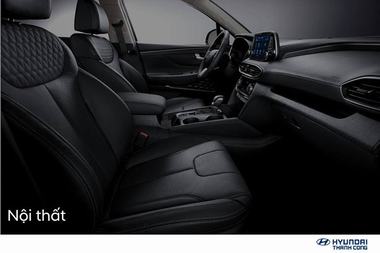 Đúng như tên gọi, 2 bản 2.2 Dầu và 2.2 Dầu đặc biệt đều được trang bị động cơ R 2.2 e-VGT 4 xi-lanh, dung tích 2.199 cc, tạo ra công suất tối đa 202 mã lực tại tua máy 3.800 vòng/phút và mô-men xoắn cực đại 441 Nm tại dải tua máy 1.750 - 2.750 vòng/phút. Động cơ đồng hành cùng hộp số tự động 8 cấp và hệ dẫn động cầu trước ở bản 2.2 Dầu hoặc hệ dẫn động 4 bánh HTRAC với bản 2.2 Dầu đặc biệt.