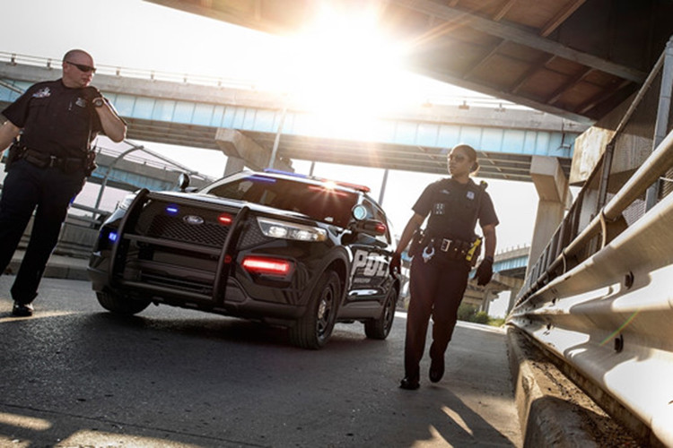 Hãng xe Mỹ tiết lộ rằng sở cảnh sát bang Michigan đã thử nghiệm model 2020, và cho kết quả rất khả quan về khả năng bứt tốc, tốc độ tối đa (220 km/h) và khả năng truy đuổi tội phạm. Các chỉ số này vượt xa nhiều mẫu SUV cảnh sát hiện nay dù chúng đang sử dụng động cơ V8 lớn hơn.