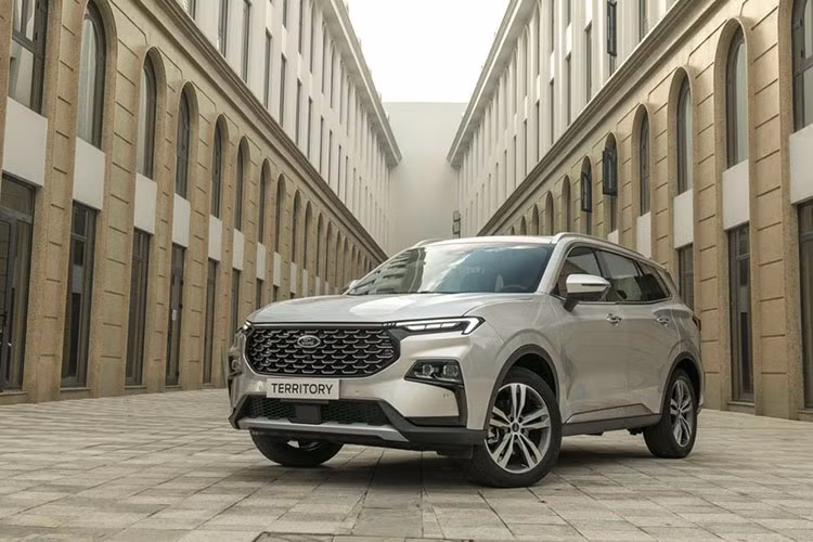 Ford Viet Nam chinh thuc tang gia hang loat mau xe 