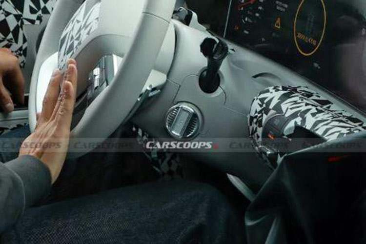 Cả cụm đèn pha và đèn hậu LED của Hyundai Palisade 2025 đều được thiết kế dọc. Bên cạnh đó là dải đèn LED định vị ban ngày cỡ lớn, bao quanh cụm đèn pha, lưới tản nhiệt nổi bật hơn và thiết kế cửa sổ mới nhằm nhấn mạnh chiều dài của xe.