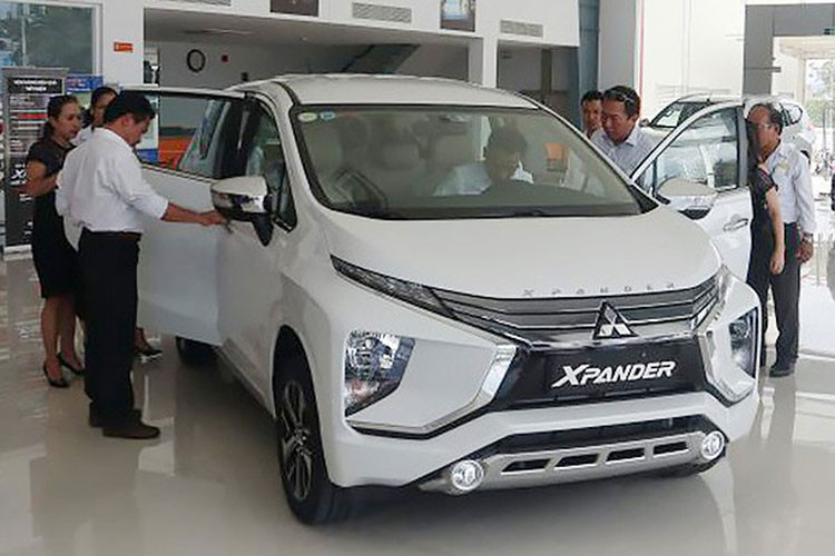Mitsubishi Xpander va nhieu mau xe khan hang do thieu linh kien