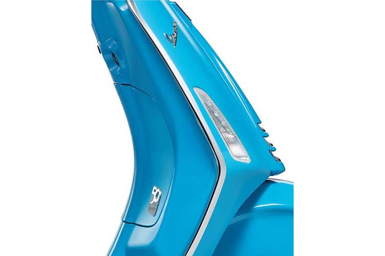 Để kỷ niệm cho nửa thế kỷ đầy ý nghĩa, Piaggio đã ra mắt mẫu xe ga Vespa Primavera 50th Anniversary Edition (Phiên bản Kỷ niệm thứ 50). Theo nhà sản xuất, phiên bản đặc biệt này mang đủ 4 yếu tố: thời trang, sang trọng, nổi loạn, và cá tính dành cho các khách hàng trẻ tuổi.