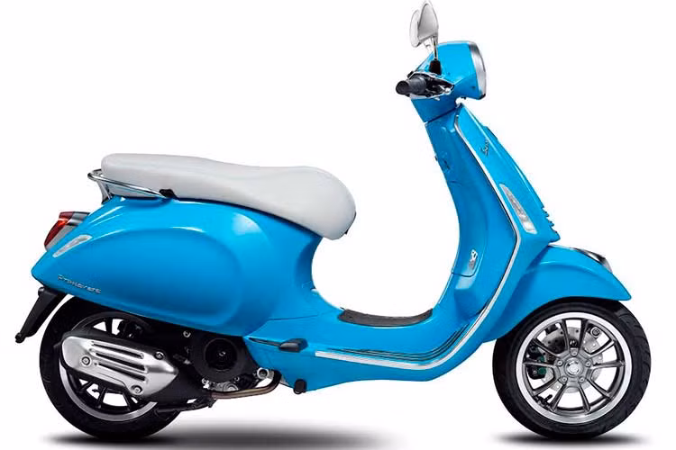 Nhiều năm sau đó, Vespa Primavera với thiết kế cong tròn cá tính đã góp mặt cho xu thế tự do và ngẫu hứng của giới trẻ thập niên 70. Đây là thời kỳ giới trẻ bắt đầu có hứng thú với các sản phẩm trẻ trung, vui vẻ và màu sắc – thể hiện tinh thần tràn ngập sức sống, đại biểu cho chính tính cách và tâm hồn tươi trẻ của họ.