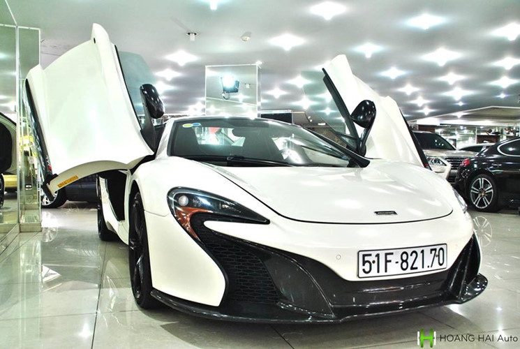 Mức giá xe McLaren 650S Spider màu trắng này hiện tại đang được chào bán chỉ từ 11 tỷ đồng. Theo giới thạo tin, chỉ cần khéo léo nói chuyện, mức giá có thể tốt hơn nhiều. Như vậy chỉ sau một thời gian ngắn, mức giá của McLaren 650S Spider đã giảm tới vài tỷ đồng.