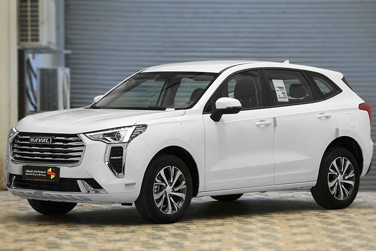  Great Wall Motor Trung Quốc (GWM) đang chiêu mộ nhân sự tại thị trường Việt Nam, quy mô công ty khoảng 100-150 người. Trước đó, ngày 10/2, ông Narong Sritalayon - Giám đốc điều hành GWM Thái Lan đã chia sẻ trên phương tiện truyền thông rằng, họ đang tiến hành kế hoạch mở rộng hoạt động kinh doanh tại khu vực Đông Nam Á trong năm nay.