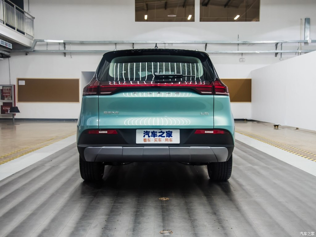 Sau mẫu crossover 5 chỗ U5, thương hiệu Aiways sẽ tiếp tục tung ra một mẫu minivan và xe bán tải cũng được phát triển dựa trên cơ sở gầm bệ MAS. Hãng Aiways dự kiến sản xuất 150.000 chiếc xe mỗi năm ở nhà máy tại thành phố Cám Châu, tỉnh Giang Tây, Trung Quốc. Trong tương lai, sản lượng của nhà máy này có thể tăng lên 300.000 xe.