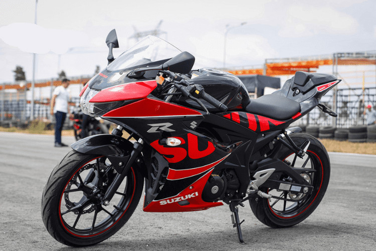 Suzuki GSX-R150 lần đầu ra mắt thị trường Đông Nam Á vào tháng 11/2016, cụ thể là ở Indonesia, mẫu xe này nhanh chóng trở thành đối thủ đáng gờm trong phân khúc xe thể thao cỡ nhỏ, cạnh tranh trực tiếp với Yamaha R15 và Honda CBR150R... nhưng do ít được nâng cấp, nó hiện ít được người dùng chú ý. 