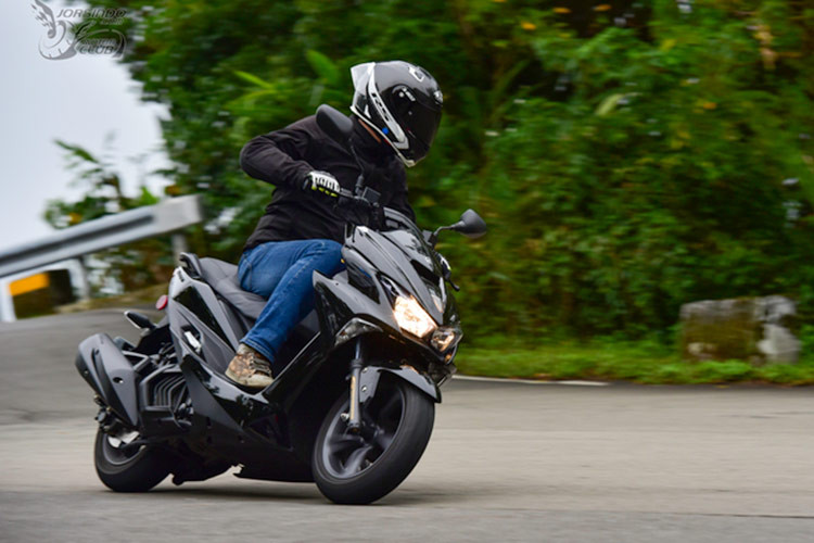 Mức giá xe Yamaha X Force 2024 tại thị trường Nhật Bản được niêm yết là 407.000 yên (tương đương khoảng 70 triệu đồng) khi về Việt Nam, đây sẽ là đối thủ đáng gờm của Honda SH160i.