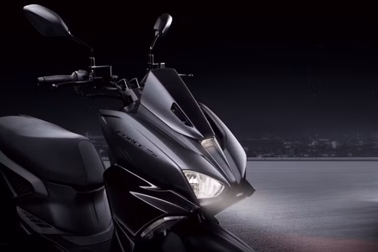 Xe sở hữu cụm đèn pha kép sử dụng công nghệ LED đảm bảo đủ sáng khi di chuyển trong điều kiện thiếu sáng, ngoài ra toàn bộ hệ thống chiếu sáng trên xe cũng được sử dụng công nghệ LED hiện đại.