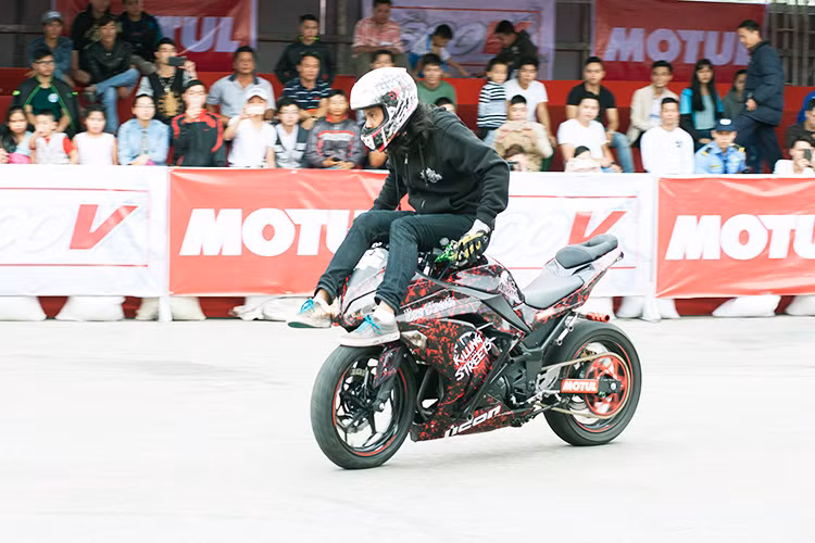 Nhìn chung, trình độ của các stunter tham gia vào vòng chung kết năm nay đã có sự tiến bộ rõ rệt so với các năm trước, đặc biệt là các thí sinh nước ngài - điều này được thể hiện rõ nhất qua việc họ thực hiện các kỹ thuật khó cùng một lúc như switchback burnout, acrobatics wheelie...