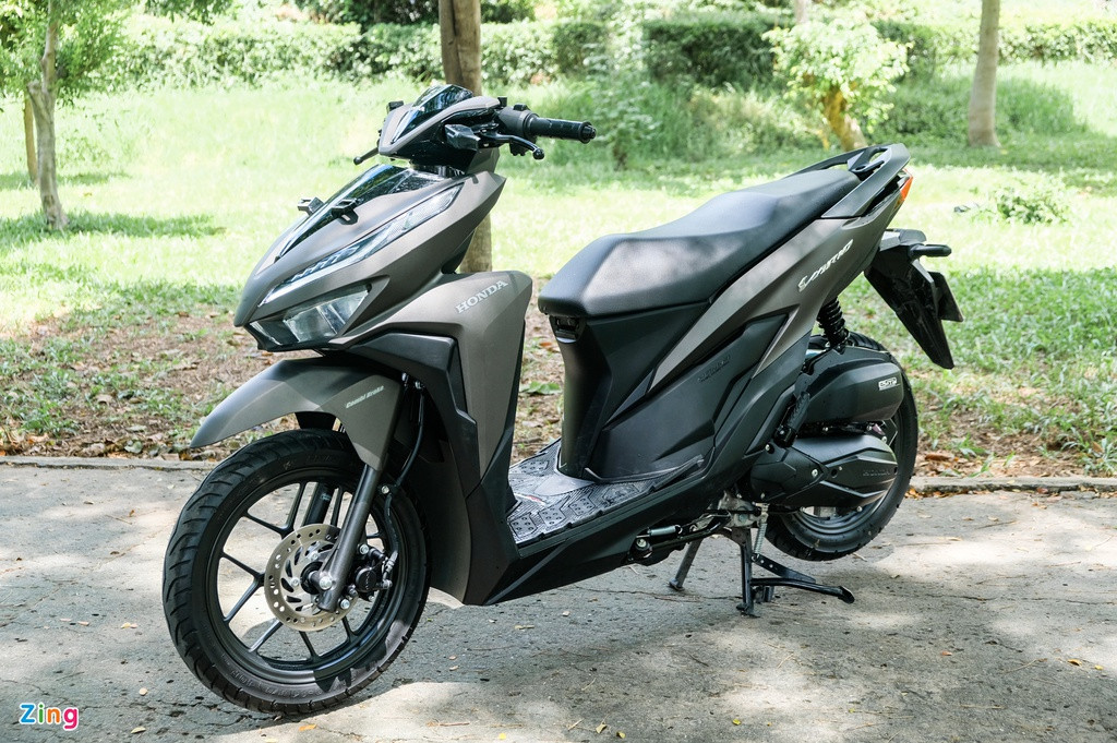 Ra mắt vào năm 2018 cùng với Vario 150, Honda Vario 125 sở hữu kiểu dáng tương tự đàn anh. Vario 125 thế hệ mới sở hữu kiểu dáng hầm hố và bề thế hơn nhờ các đường nét được bo tròn. Các thông số kích thước của Vario 125 tương tự đàn anh 150 với chiều dài x rộng x cao lần lượt là 1.919 x 679 x 1.062 (mm), khoảng sáng gầm 132 mm và chiều cao yên 769 mm.