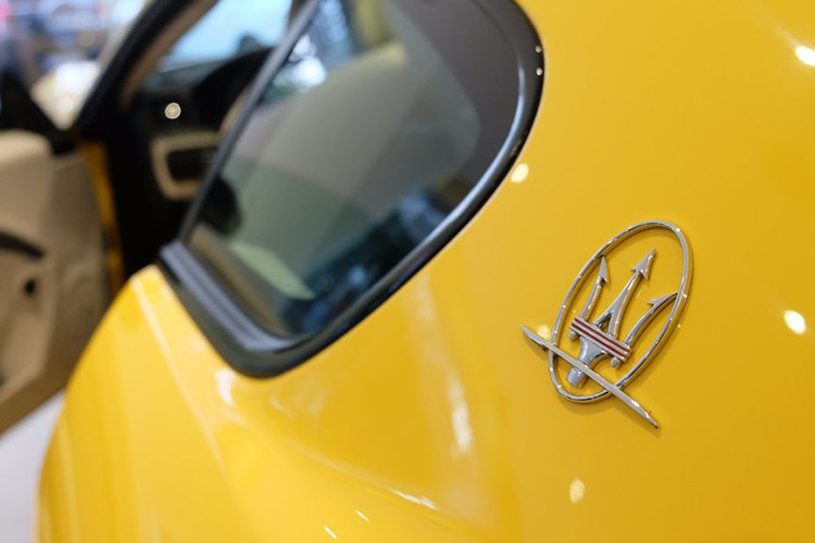 Thân của chiếc xe thể thao hạng sang này được thiết kế bởi Pininfarina - xưởng chuyên tạo hình những chiếc Ferrari. Cả Maserati và Ferrari đều thuộc sở hữu của tập đoàn mẹ Fiat, vì vậy nhiều chi tiết thiết kế cũng như khung sườn trên Granturismo Sport được chia sẻ từ Ferrari 599 và 612.