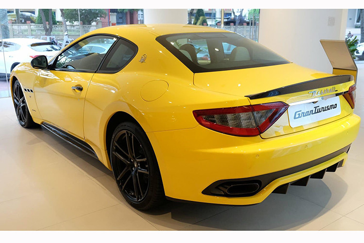 "Trái tim" của Maserati GranTurismo Sport là động cơ V8 4.7L do Ferrari sản xuất, cho công suất 460 mã lực và mô-men xoắn 520 Nm. Cùng với đó là hộp số tự động 6 cấp do ZF sản xuất. Maserati GranTurismo Sport được trang bị hệ dẫn động cầu sau. Xe có khả năng tăng tốc từ 0-100 km/h chỉ trong 4,7 giây trước đi đạt tốc độ tối đa 300 km/h.
