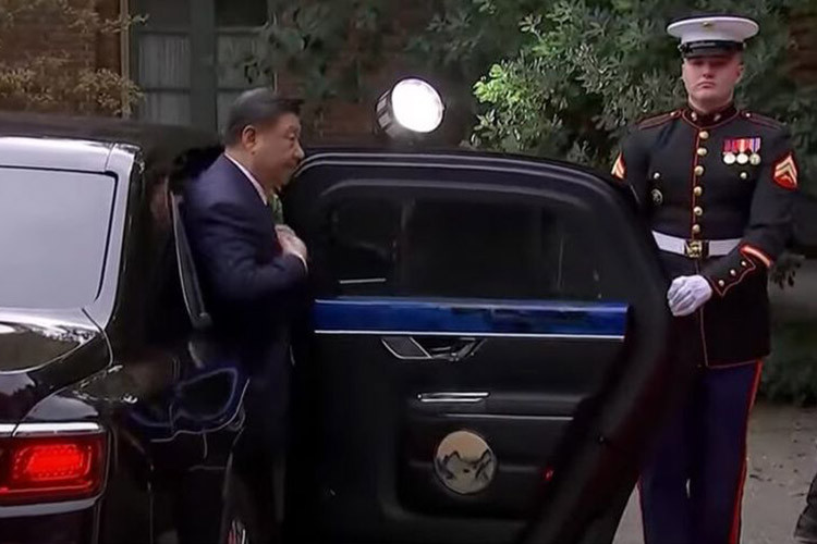 Thông số kỹ thuật của Hồng Kỳ N701 hiện vẫn chưa được tiết lộ. Nhiều khả năng, chiếc xe dành cho ông Tập Cận Bình được lắp động cơ xăng V12 công suất 408 mã lực hoặc V8 mạnh 360 mã lực.