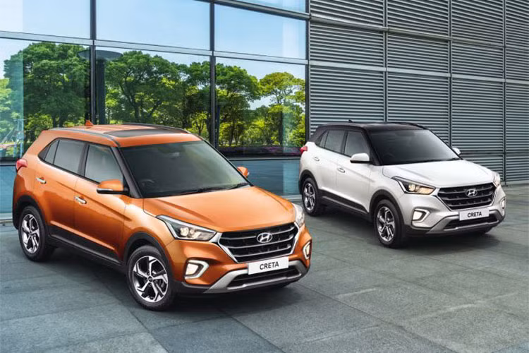 Vào ngày 21/5 vừa qua, hãng xe ôtô Hyundai đã chính thức giới thiệu phiên bản nâng cấp của dòng crossover cỡ B Creta tại thị trường Ấn Độ. Chỉ 10 ngày sau khi Hyundai Creta 2018 mới ra mắt, hãng xe Hàn Quốc đã nhận được tới 14.366 đơn đặt hàng dành cho mẫu crossover giá rẻ này.