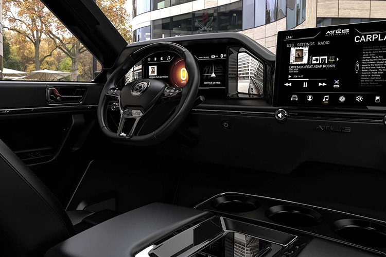 Đối với thân vỏ, Atlis nói rằng mẫu xe bán tải của họ sẽ có độ lội sau tới 1 mét, và khoang cốp phía strước có thể mở với nắp capô dựng lên và tấm ốp mặt trước hạ xuống, giống như cửa sau vậy. Nói cách khác, chúng ta cuối cùng đã có một xe bán tải với hai cửa sau.