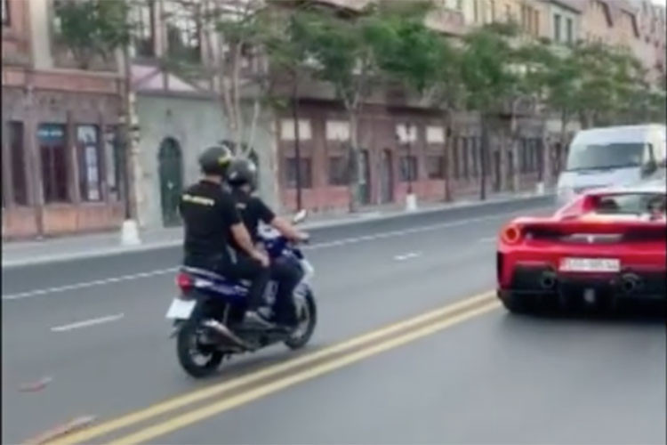 Su kien sieu xe tram ty cua Hoang Kim Khanh lon xon, vi pham ATGT-Hinh-2