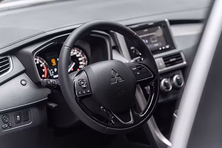 Phan khuc MPV 7 cho - Mitsubishi Xpander van “vo doi” o Viet Nam-Hinh-3