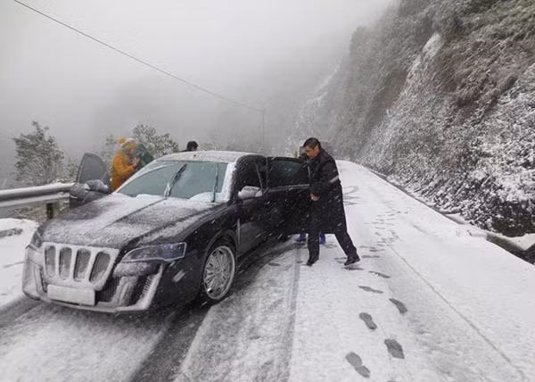 Thong tin bo ich cho nguoi lai oto tren duong mua tuyet-Hinh-3