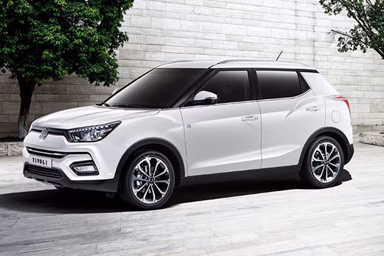 Hiện tại hãng xe ôtô Ssangyong vẫn chưa công bố cụ thể các phiên bản động cơ của Tivoli 2019, chỉ cho biết rằng chiếc xe sẽ lắp máy xăng tăng áp 1.5l với "hiệu năng mạnh mẽ" hoặc máy dầu.