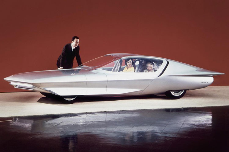 Xe ôtô bán tự hành đã trở thành một thứ có thật trong năm 2022, và sẽ không còn lâu nữa cho đến khi chúng ta không cần đến vô lăng trên chiếc xe cá nhân của mình. Công nghệ này đã phát triển vượt bậc trong 10 năm qua, nhưng nó thực tế không phải là một ý tưởng mới như nhiều người nghĩ, thậm chí ý tưởng xe tự lái của GM có từ rất lâu rồi.