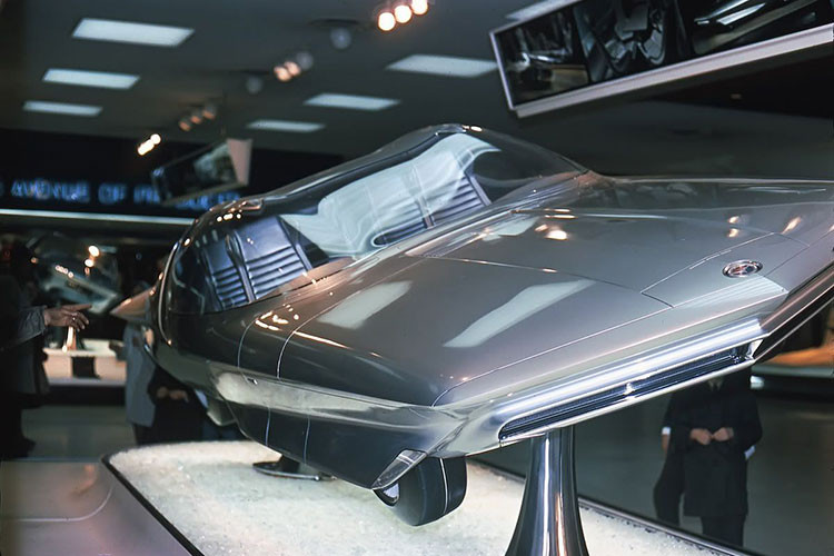 GM đã đóng gói lại ý tưởng này cho các chương trình triển lãm năm 1969 dưới tên gọi Buick Century Cruiser. Nó trông gần như giống hệt nhưng có màu sơn khác, có trang bị vô lăng, và một số chi tiết nâng cấp khác bên trong carbin. Đối với chiếc Firebird IV nguyên bản, nó đã bị nghiền nát trong thập niên 1980, giống như hầu hết xe triển lãm Futurama khác.