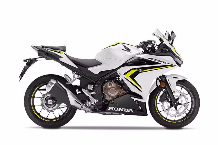 Honda CBR650R thế hệ mới tại Việt Nam sẽ tiếp tục duy trì khối động cơ 649cc, DOHC 16 van. Công suất cực đại 70kW tại vòng tua 12.000 vòng/phút, mô men xoắn tối đa 63Nm tại vòng tua 9.500 vòng/phút. Động cơ của xe đạt tiêu chuẩn khí thải EURO5. Mức giá xe Honda CBR650R 2021 chính hãng tại Việt Nam là 254 triệu đồng.