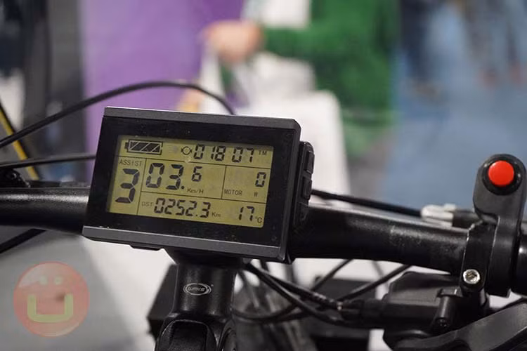 Với tốc độ tối đa từ 24 – 40 km/h (tùy theo luật lệ địa phương) và cự li di chuyển 100 km một ngày, Wello Family dường như là một ứng cử viên lý tưởng cho một giải pháp di chuyển đô thị khả thi. Khả năng chạy bằng bàn đạp đồng nghĩa bạn sẽ không cần bằng lái xe ô tô để vận hành nó, trả phí đỗ xe, bảo hiểm hoặc các loại thuế phí liên quan. Nó cũng giúp bạn được chạy trong làn đường dành riêng cho xe đạp, qua đó làm bớt tắc nghẽn giao thông trong những thành phố lớn.