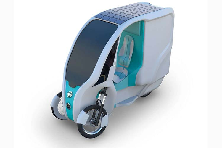 Trông nhỏ bé là thế, nhưng Wello Family thực tế lại khá rộng rãi và thoải mái. Ở bên trong, nó có không gian cho đủ một người lái và một hành khách người lớn hoặc hai đứa trẻ nhỏ phía sau. Nếu ghế sau không có ai ngồi, không gian đó có thể được sử dụng để vận tải hàng hóa bởi thiết kế linh hoạt của xe. Chiếc xe 3 bánh này đã được thiết kế với ý định dùng cho cả gia đình, người đi làm hàng ngày và dịch vụ vận chuyển.