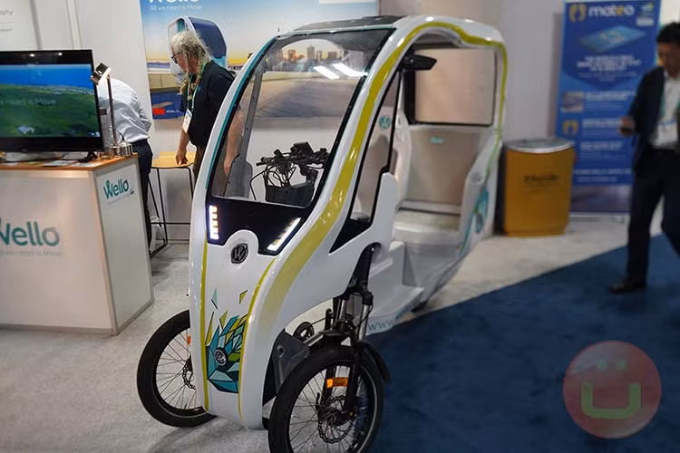 Công ty khởi nghiệp gốc Pháp cũng đang mời chào hàng loạt cấu hình khác nhau cho chiếc xe 3 bánh này, tùy thuộc vào nhu cầu của người mua. Đây chính là lúc ta phải đề cập tới yếu tố giá cả, một chi tiết khiến nhiều người cảm thấy cụt hứng với Wello Family khi phiên bản gia đình của nó được bán giá 7.900 Euro (tương đương 204 triệu đồng). Xem ra cái giá để có một phương tiện thân thiện môi trường là không hề rẻ.