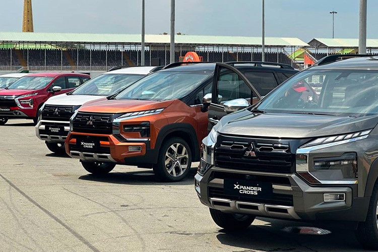 Mitsubishi Motors Viet Nam uu dai manh tay loat oto trong thang 11/2023-Hinh-2