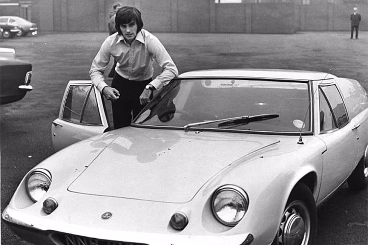 George Best là một trong những ngôi sao bóng đá thời kỳ đầu của đội tuyển Bắc Ireland. Ông rất thành công trong quãng thời gian thi đấu ở vị trí tiền vệ cánh cho câu lạc bộ Manchester United. Bên cạnh đó, ông còn là một trong những cầu thủ có lối sống phóng khoáng nhất thời kỳ đó. George Best được tạp chí GQ bầu chọn là một trong những người đàn ông phong cách nhất trong 50 năm qua.