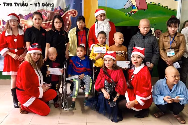 Được dẫn dắt bởi anh Nguyễn Hoài Anh, một "biker" quen thuộc với nhiều hội, nhóm môtô khác cũng như trong giới chơi xe ở Thủ Đô, câu lạc bộ môtô thể thao Thanh Xuân dù "sinh sau đẻ muộn" nhưng đã góp mặt rất nhiều trong các sự kiện ý nghĩa, từ việc tham gia từ thiện, sinh hoạt hội nhóm cho đến đóng góp công sức đảm bảo an toàn cho các cuộc đua xe đạp, thể thao của địa phương hay giải quốc gia...