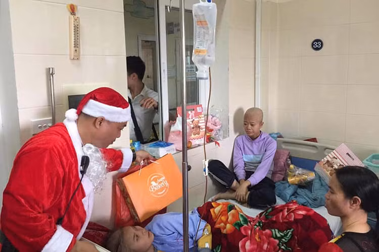 Với chương trình tặng quà Giáng sinh 2019, các thành viên môtô Thanh Xuân hy vọng sẽ đem không khí Noel tới nhiều người hơn, đồng thời cùng chia sẻ một phần với các mảnh đời khó khăn và tạo niềm vui cho các bệnh nhi có thêm sức mạnh tinh thần để chống chọi với bệnh tật.