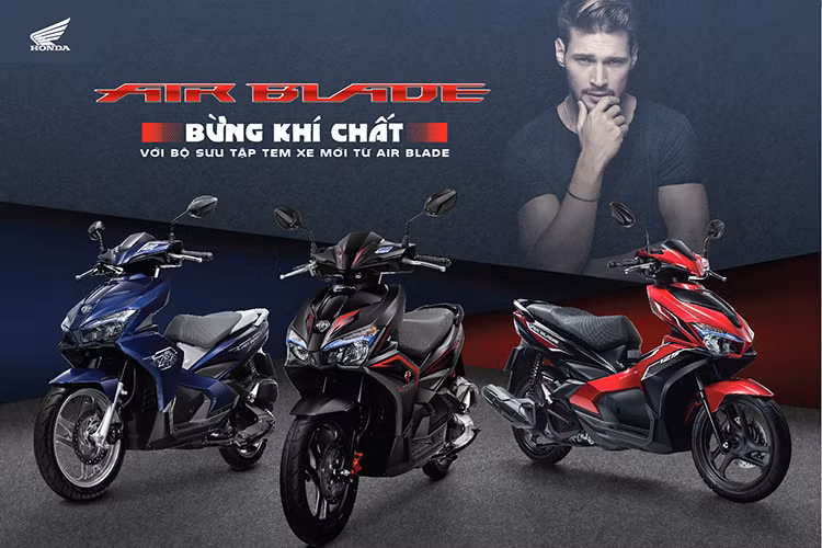 Khác với thế hệ cũ, mẫu xe ga Honda Air Blade 125 thế hệ hiện tại hướng đến người dùng trẻ với phong cách thể thao, chính vì vậy mà phiên bản mới nâng cấp này, Honda Việt Nam tiếp tục nhấn mạnh vẻ thể thao của xe thông qua thiết kế cứng cáp, mạnh mẽ và năng động.