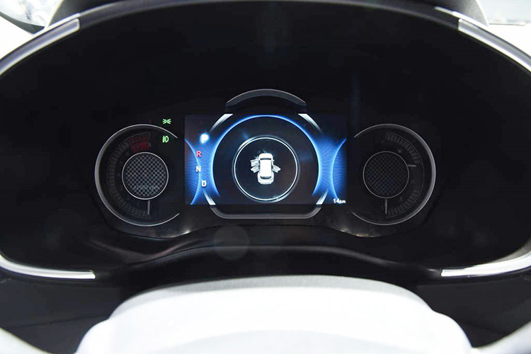 Bên cạnh đó, công nghệ mới này của hãng xe ôtô Hyundai dành cho mẫu SantaFe 2019 còn có thể gán chức năng cho mỗi vân tay cụ thể như điều chỉnh ghế ngồi, gương và công nghệ kết nối cho mỗi người lái khác nhau.