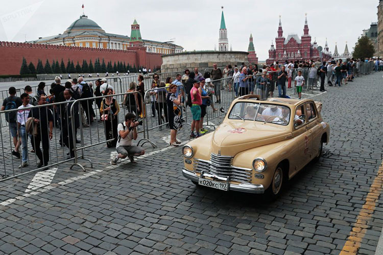 Mẫu GAZ-M20 Pobeda sản xuất trong khoảng từ 1946-1958, GAZ-M20 Pobeda và được xem là một trong những “biểu tượng” của ngành công nghiệp ôtô Liên Xô.